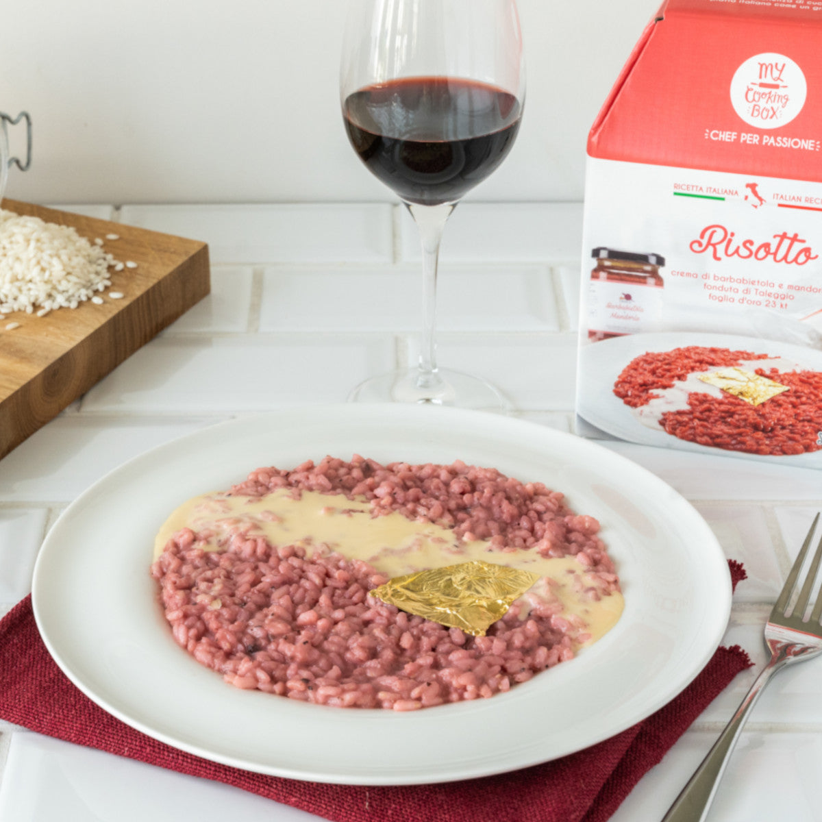 Risotto con crema di barbabietola e foglia d'oro
